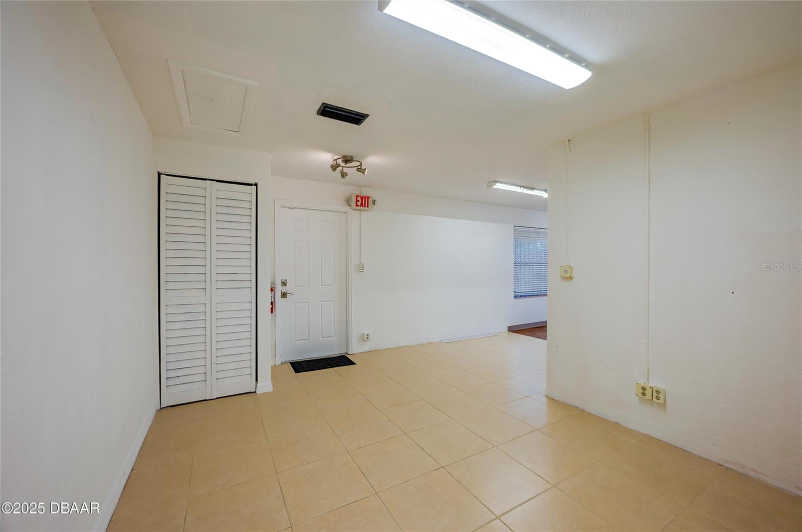 923 N BEACH ST, DAYTONA BEACH, FL, 32117