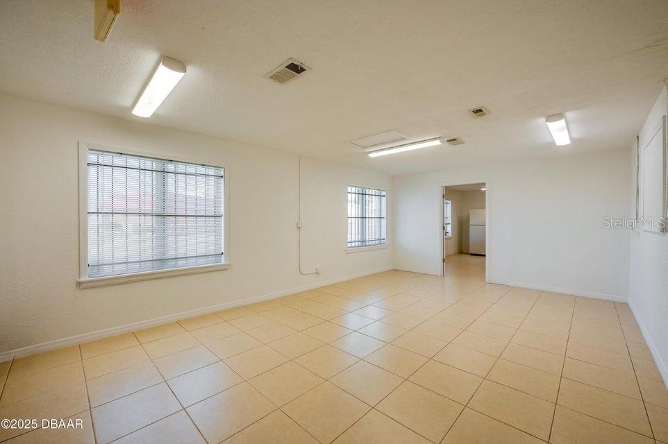 923 N BEACH ST, DAYTONA BEACH, FL, 32117