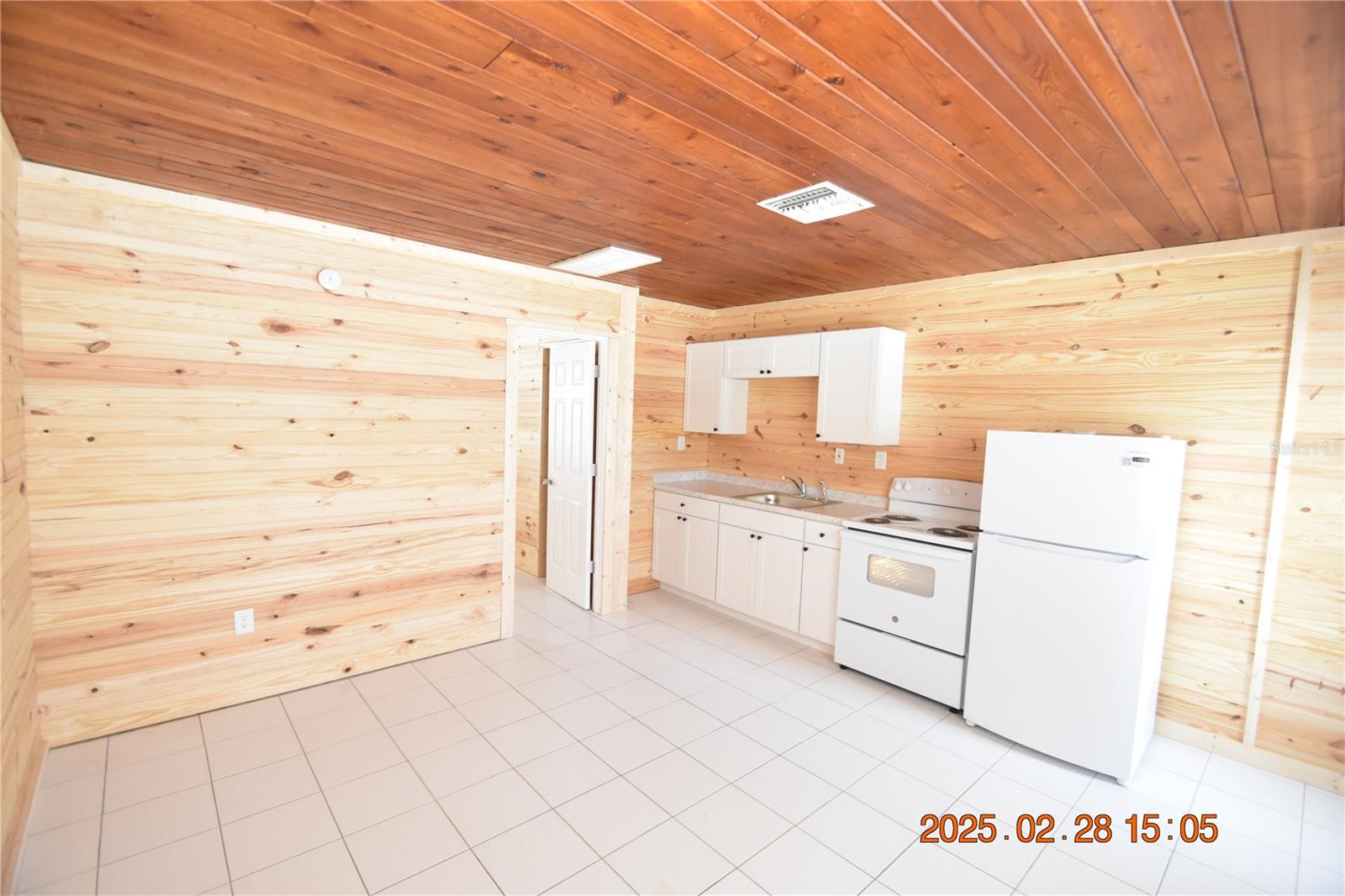 146 CORAL AVE #B, REDINGTON SHORES, FL, 33708