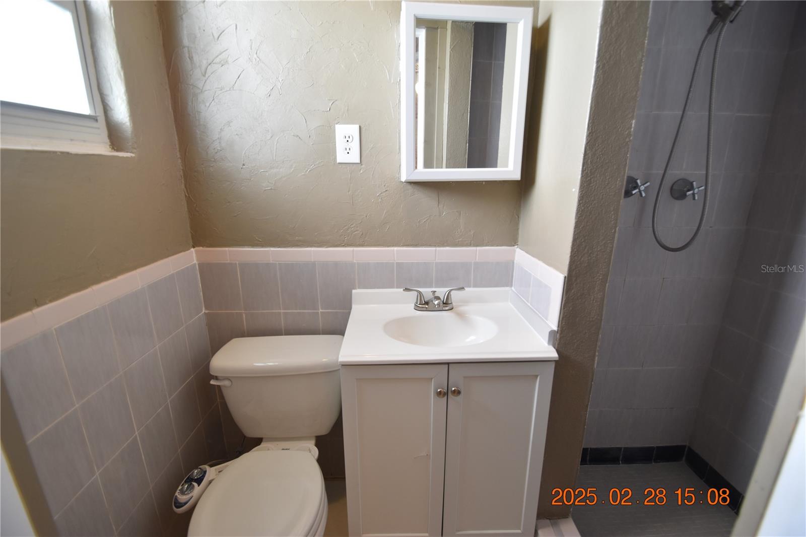 146 CORAL AVE #B, REDINGTON SHORES, FL, 33708