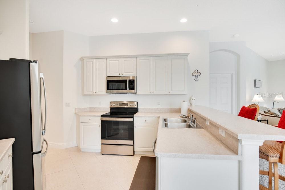 333 LA CREEK CT, DEBARY, FL, 32713