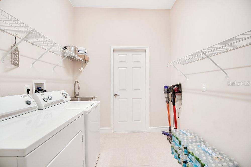 333 LA CREEK CT, DEBARY, FL, 32713