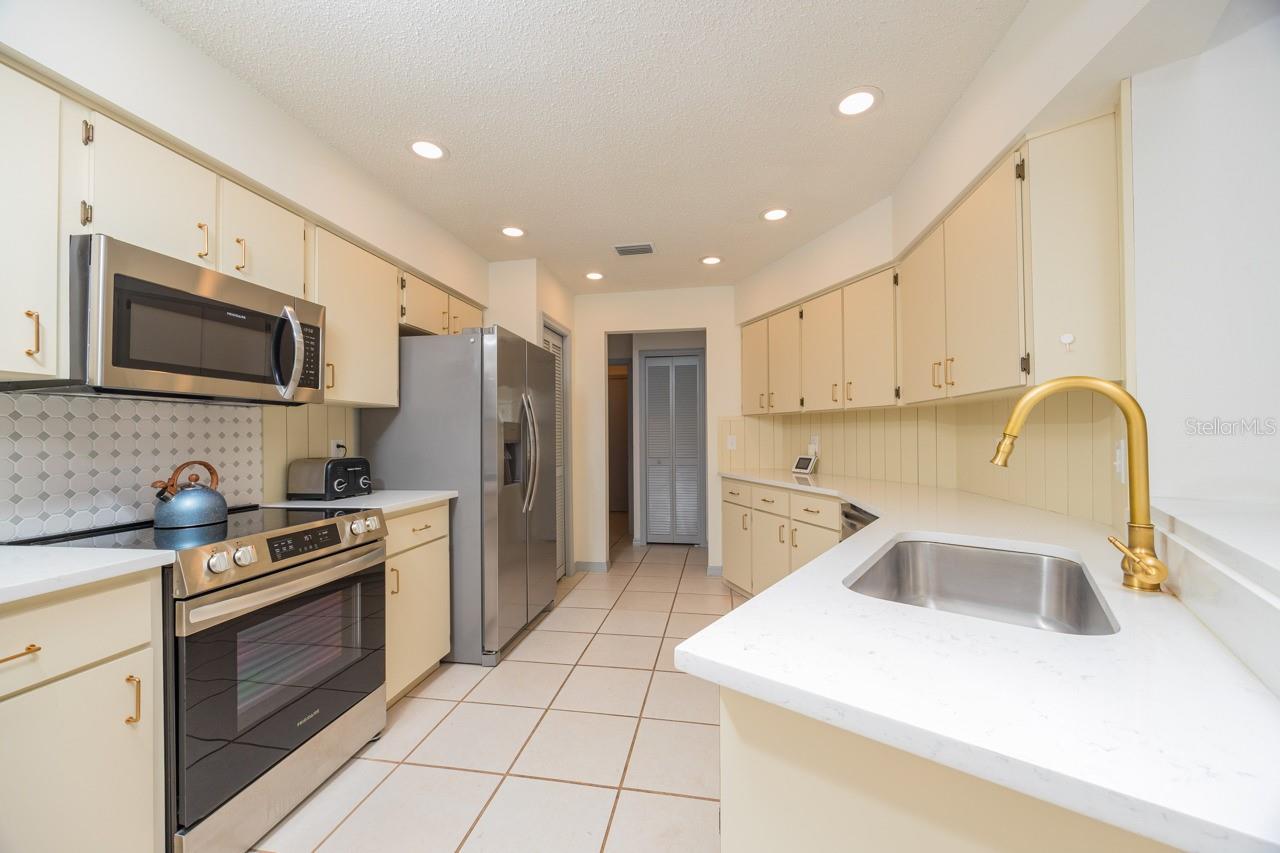 32 WOODFORD LN, PALM COAST, FL, 32164