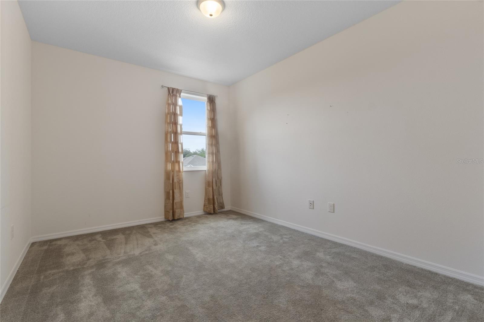 2556 LEYLAND CYPRESS LN, SANFORD, FL, 32773