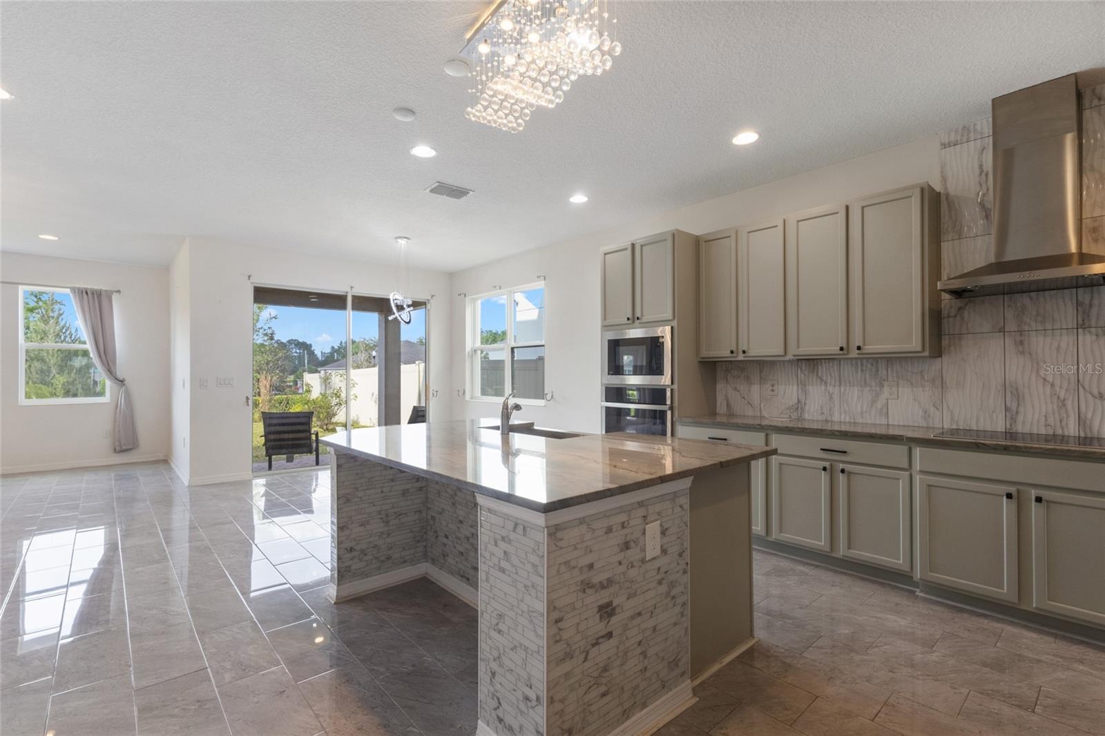 2556 LEYLAND CYPRESS LN, SANFORD, FL, 32773