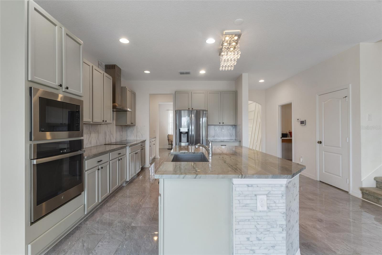 2556 LEYLAND CYPRESS LN, SANFORD, FL, 32773