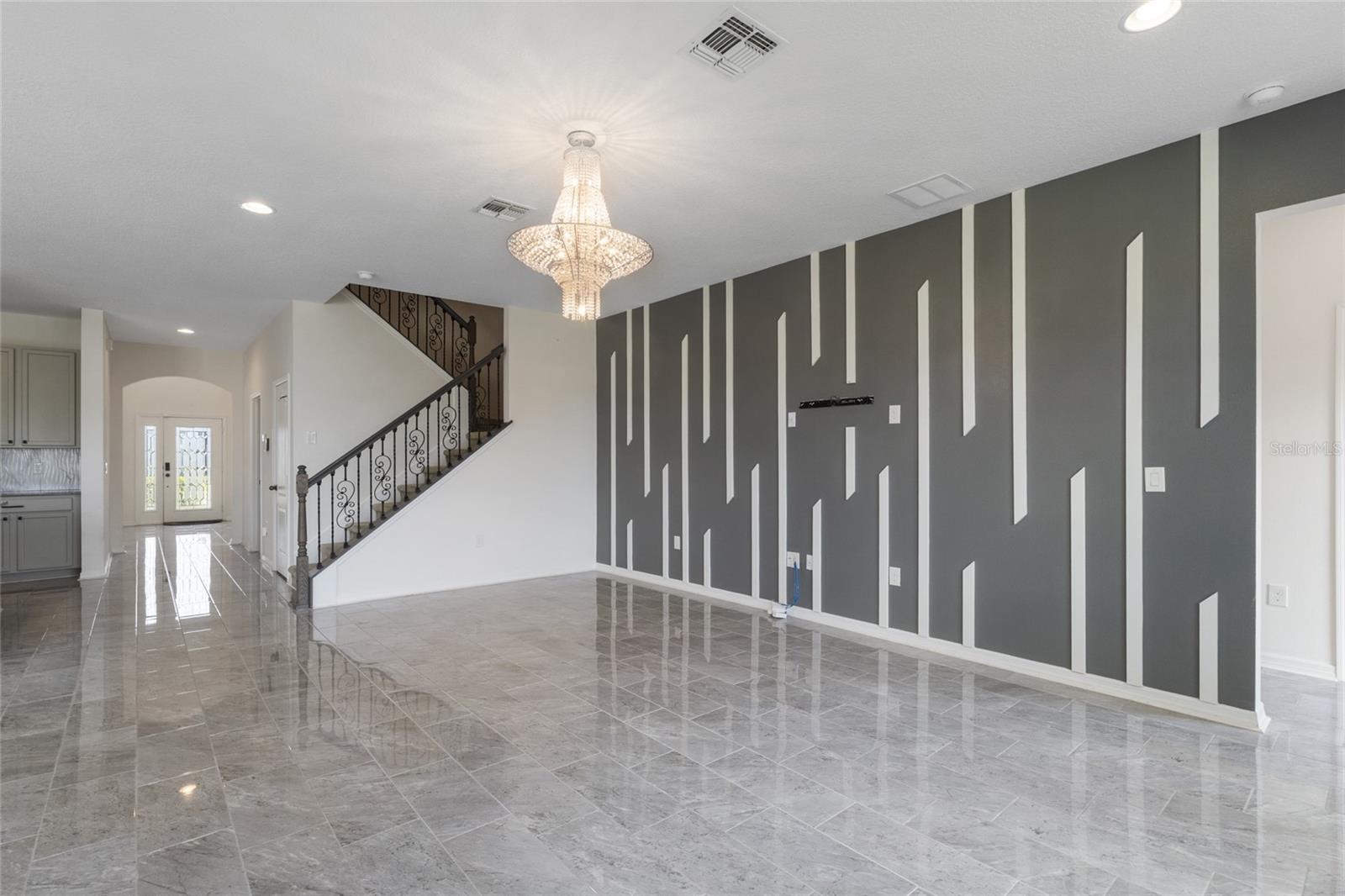 2556 LEYLAND CYPRESS LN, SANFORD, FL, 32773