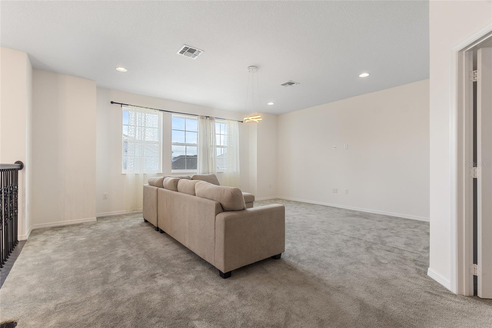 2556 LEYLAND CYPRESS LN, SANFORD, FL, 32773