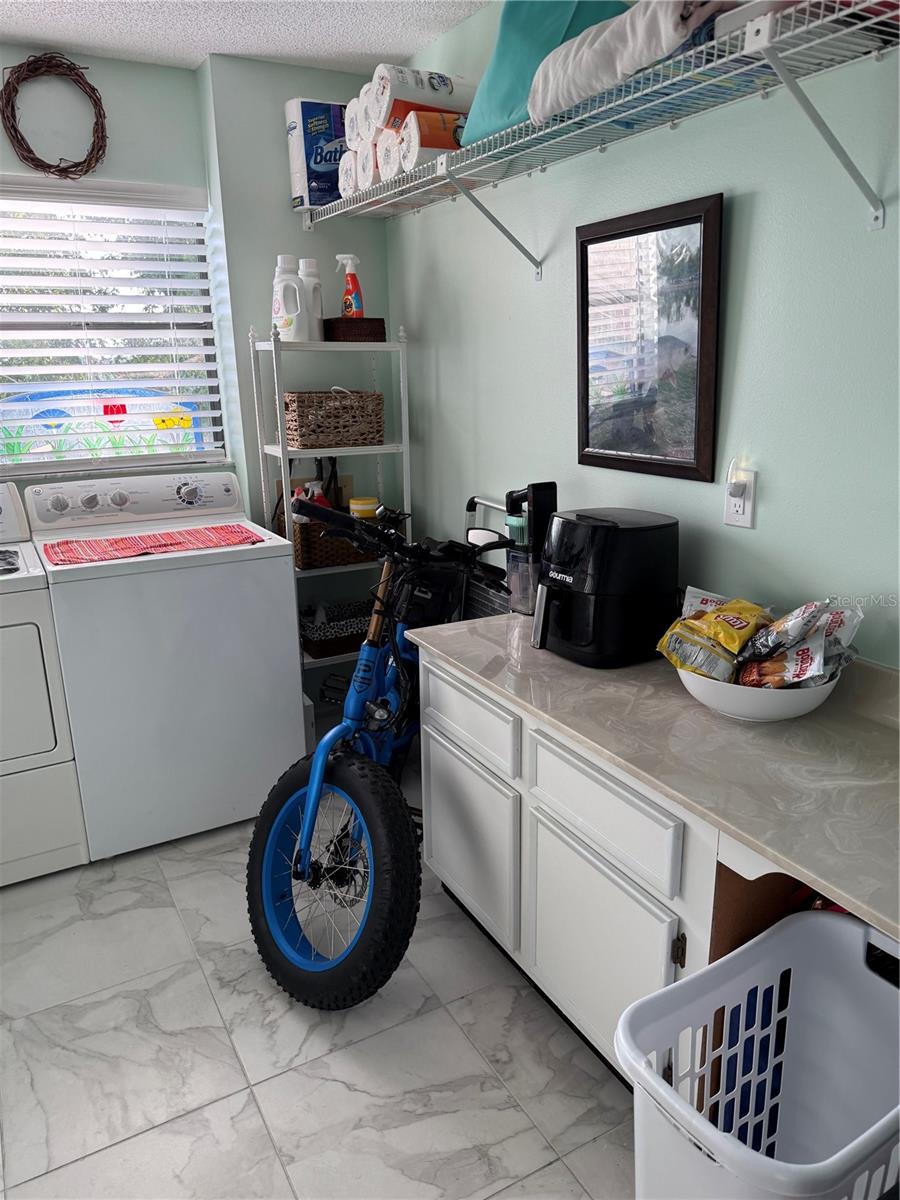 8198 TERRACE GARDEN DR N #411, ST PETERSBURG, FL, 33709