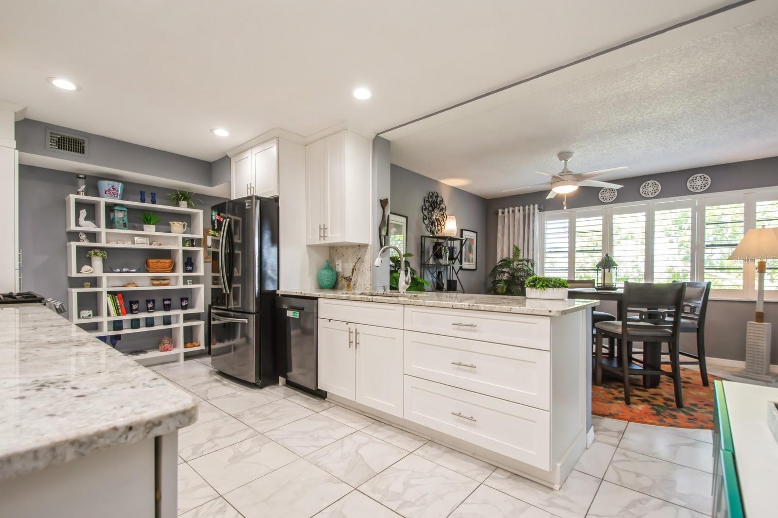 8198 TERRACE GARDEN DR N #411, ST PETERSBURG, FL, 33709