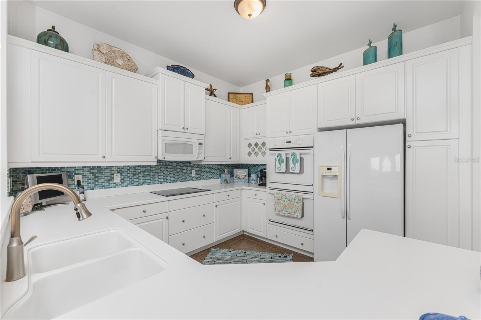 11100 - 2 HACIENDA DEL MAR BLVD #202, PLACIDA, FL, 33946