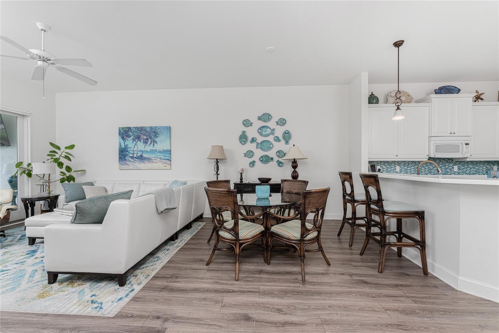 11100 - 2 HACIENDA DEL MAR BLVD #202, PLACIDA, FL, 33946