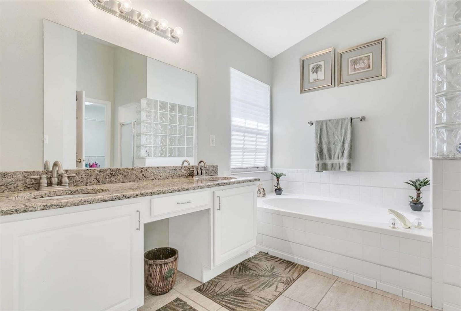 9954 SPRING LAKE DR, CLERMONT, FL, 34711