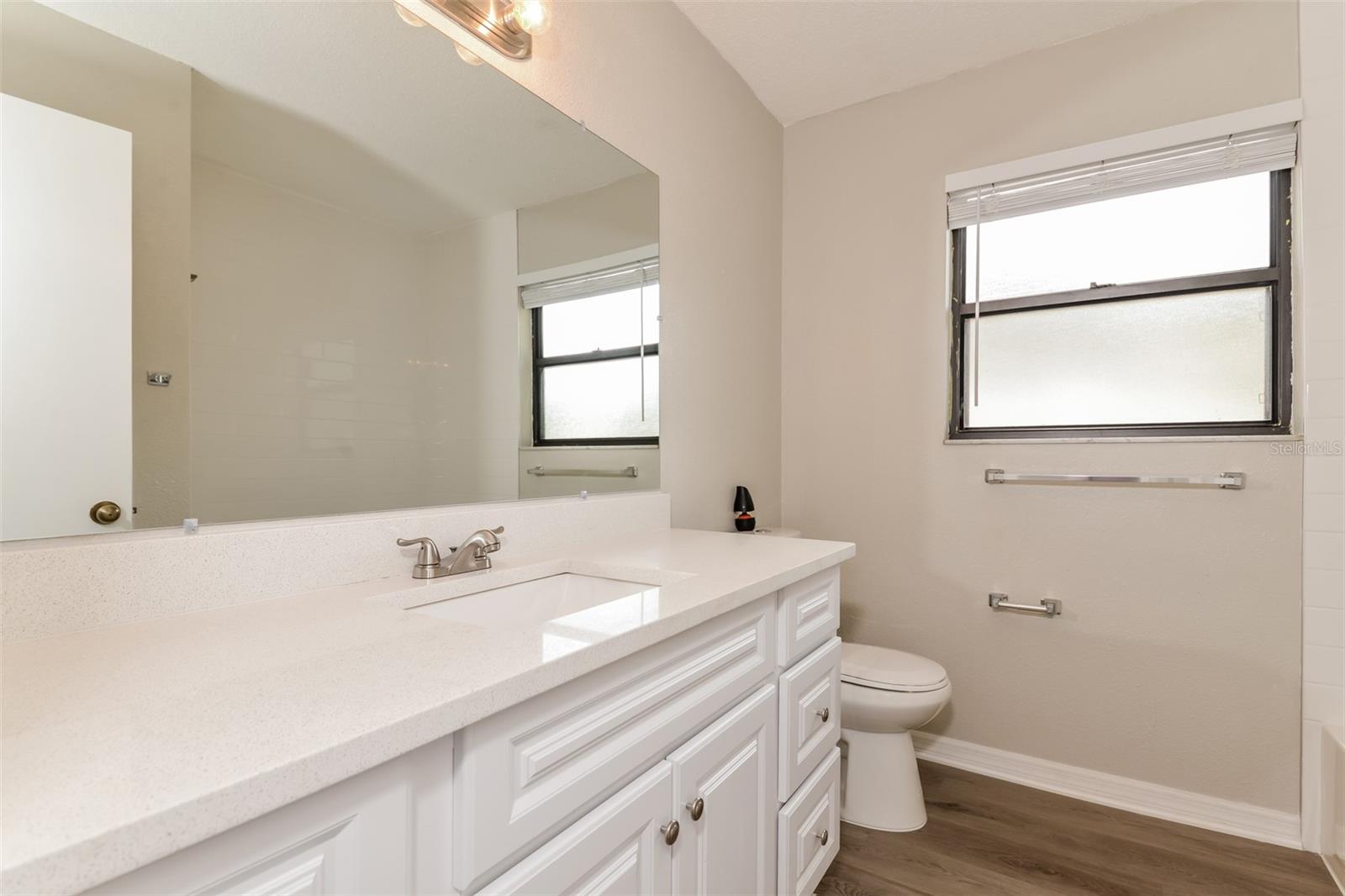 8416 CYPRESS LAKE CIR, SARASOTA, FL, 34243