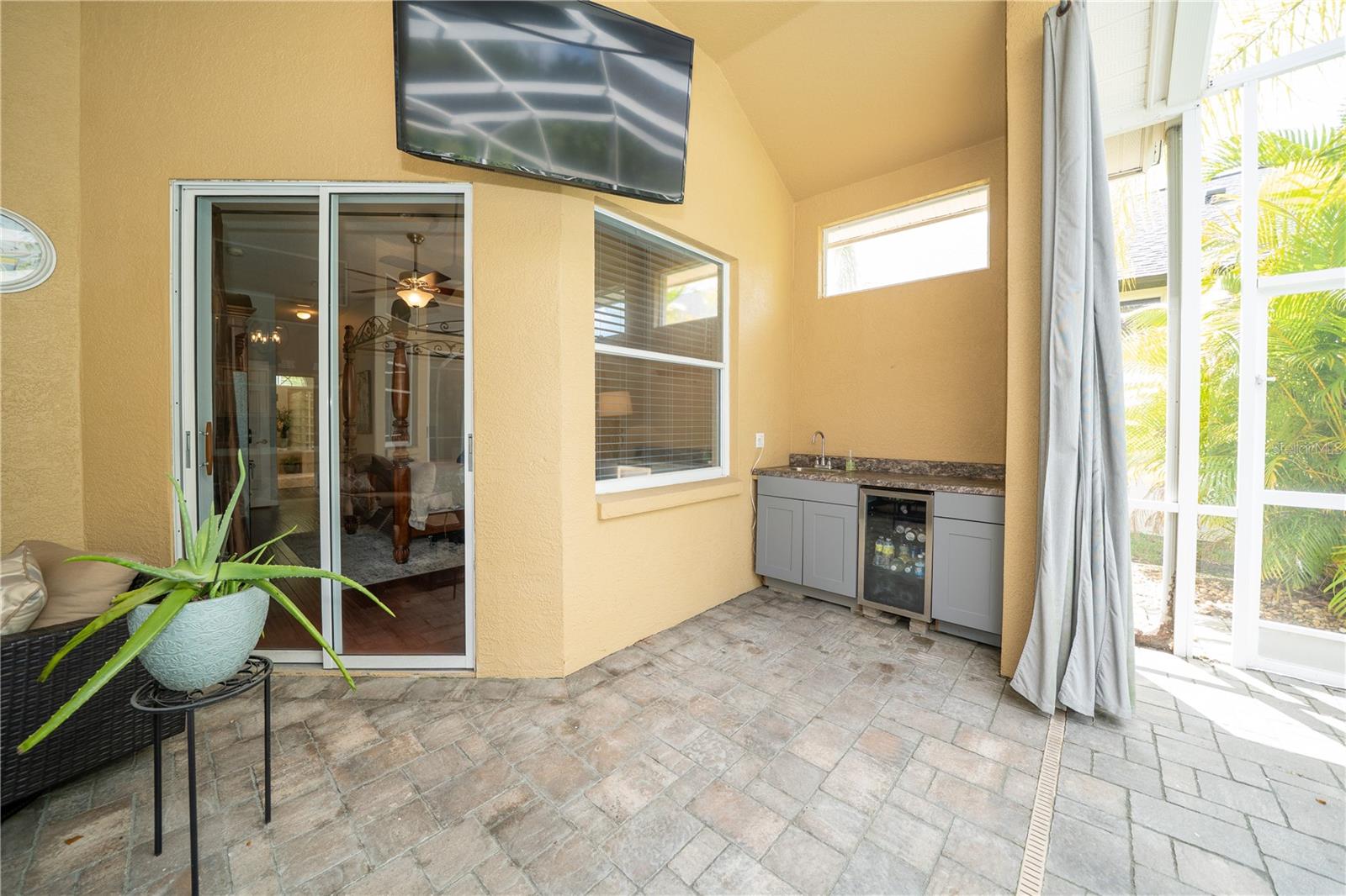 8376 GOLDEN PRAIRIE DR, TAMPA, FL, 33647