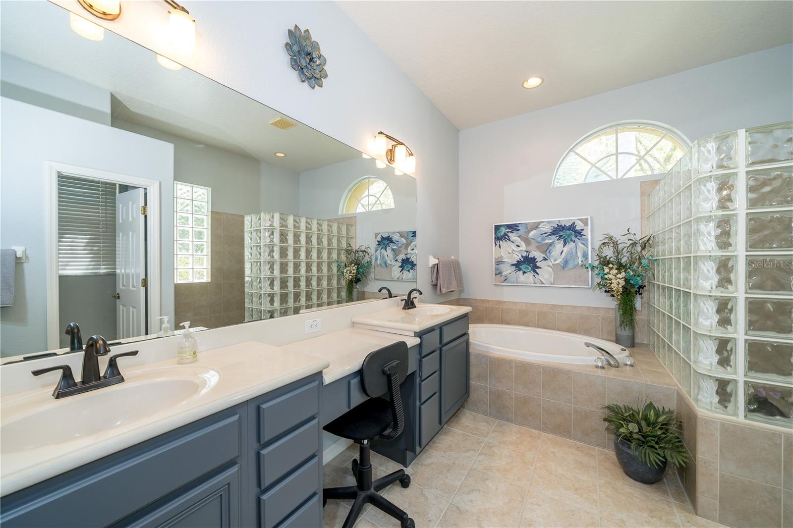 8376 GOLDEN PRAIRIE DR, TAMPA, FL, 33647