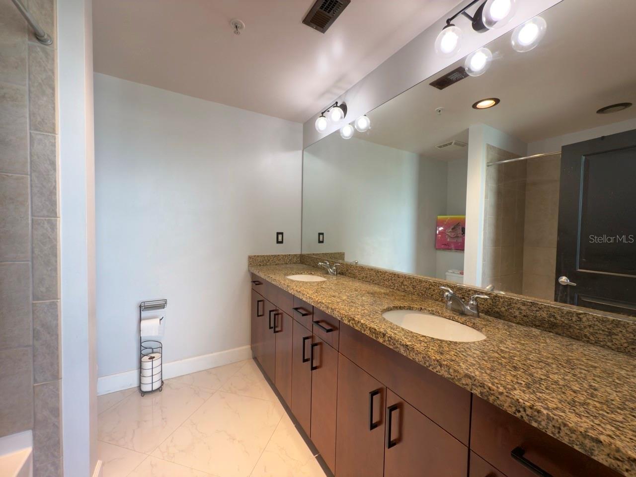 155 S COURT AVE #2415, ORLANDO, FL, 32801