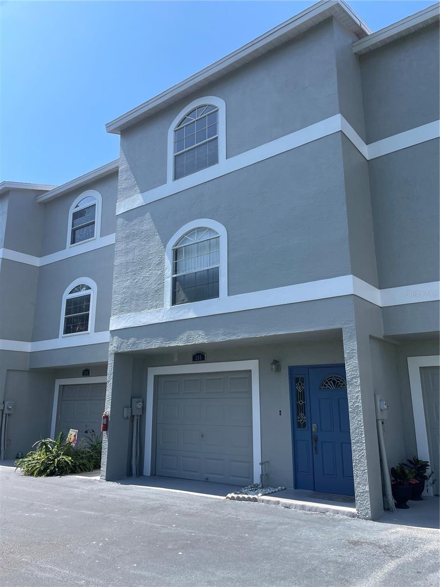 DOLPHIN WATCH TOWNHOMES, TIERRA VERDE, FL, 33715