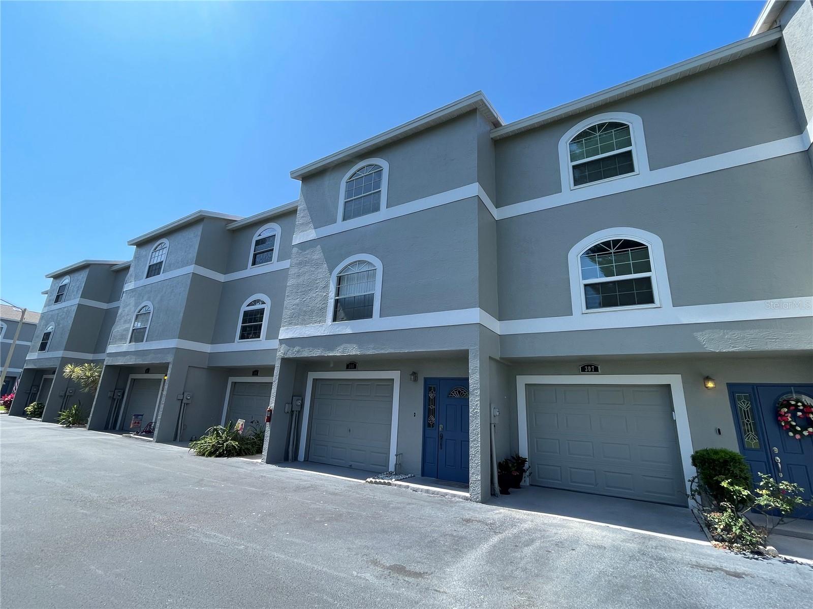 DOLPHIN WATCH TOWNHOMES, TIERRA VERDE, FL, 33715