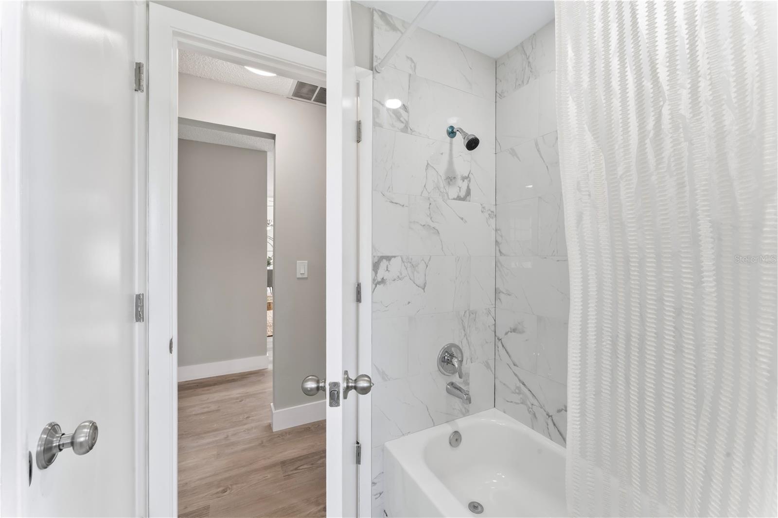 2118 HUNTINGTON AVE, SARASOTA, FL, 34232