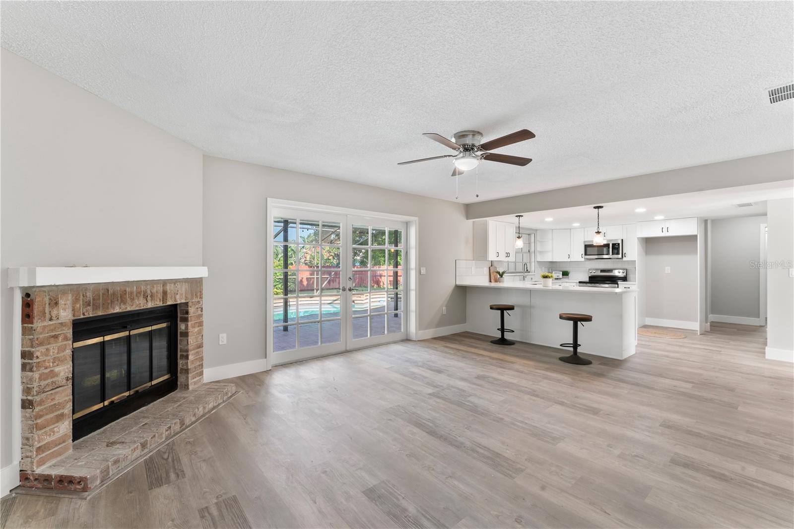 2118 HUNTINGTON AVE, SARASOTA, FL, 34232