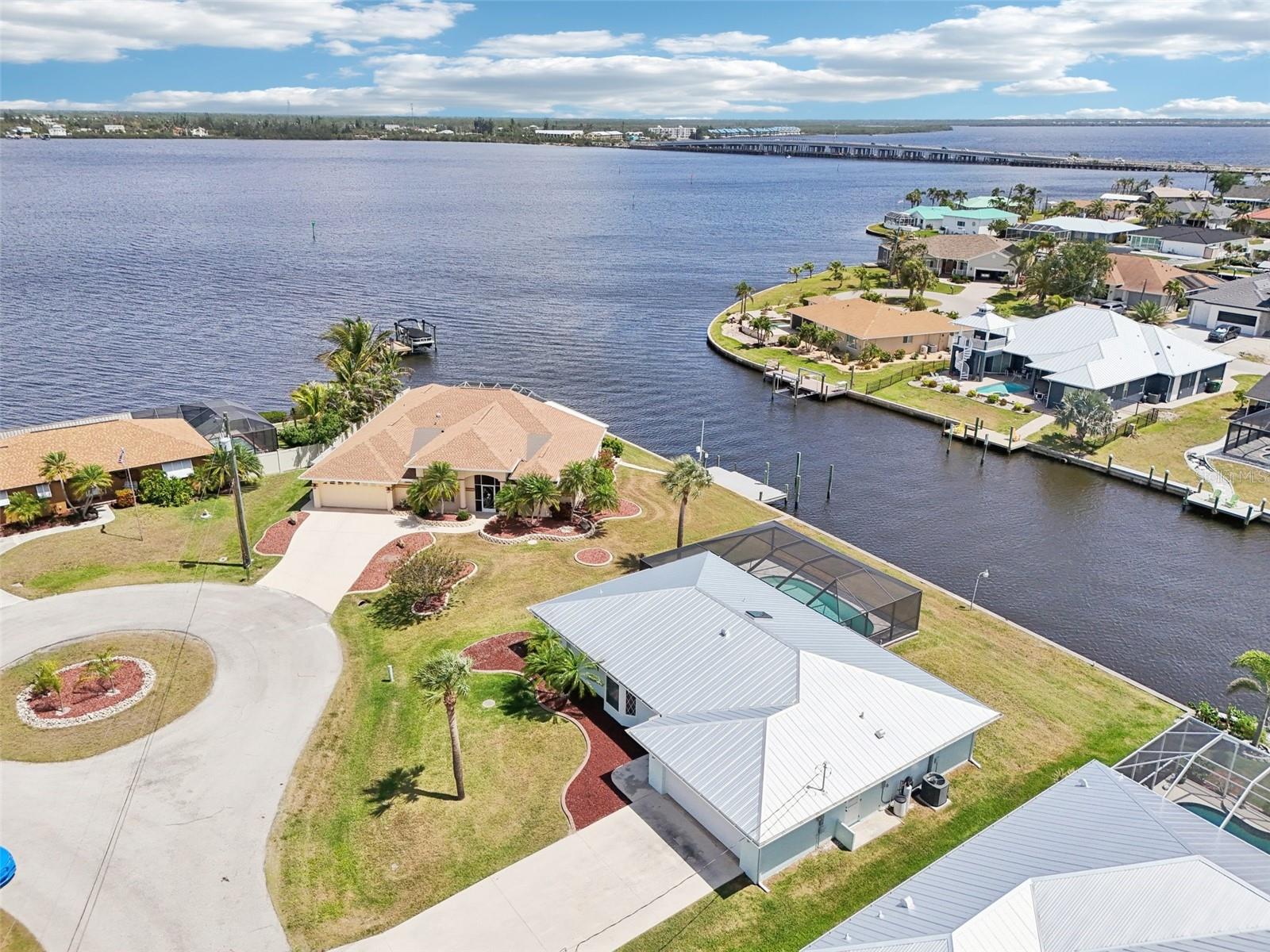 5194 COOPER TER, PORT CHARLOTTE, FL, 33981