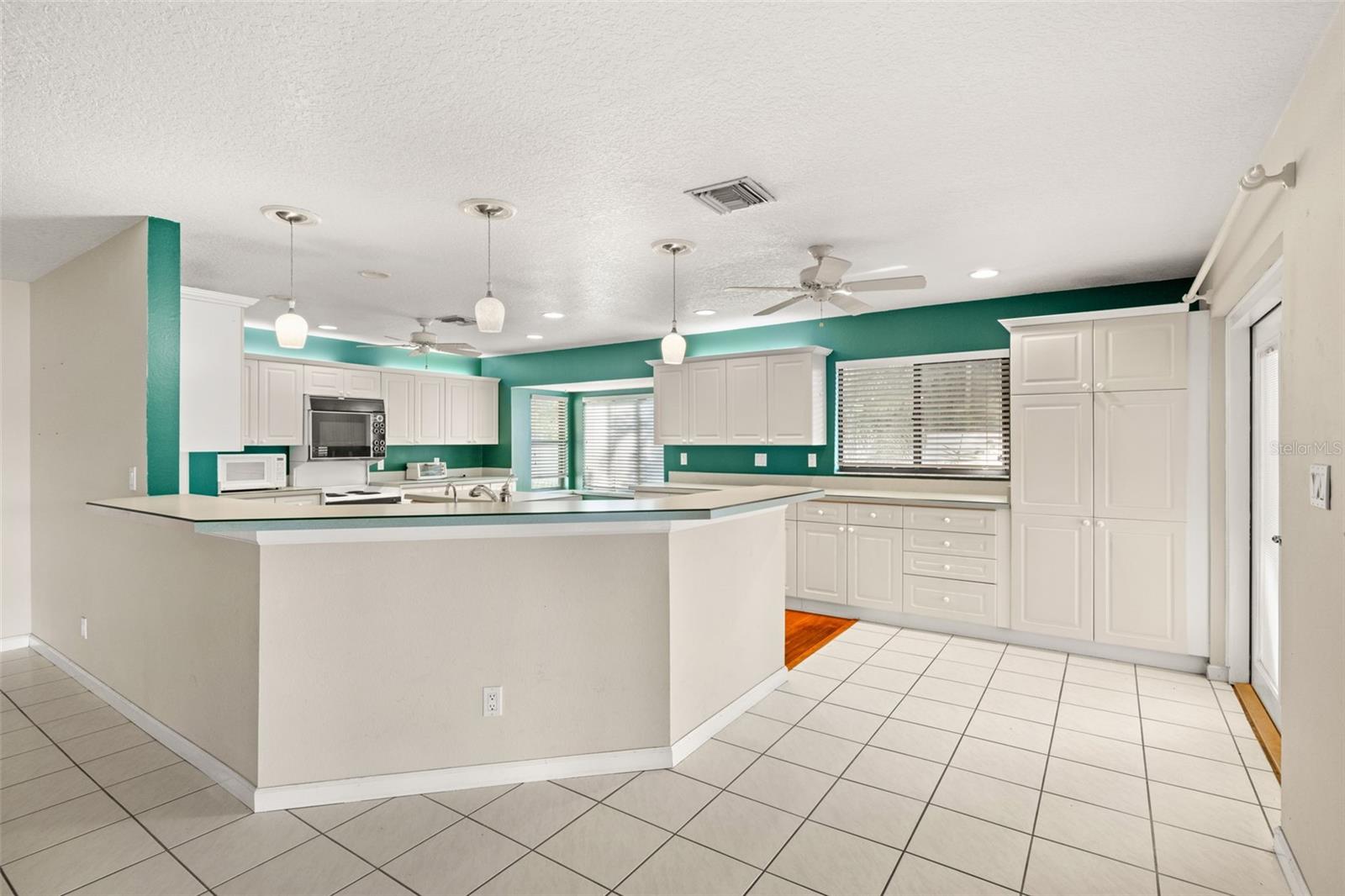 18132 OAKDALE RD, ODESSA, FL, 33556