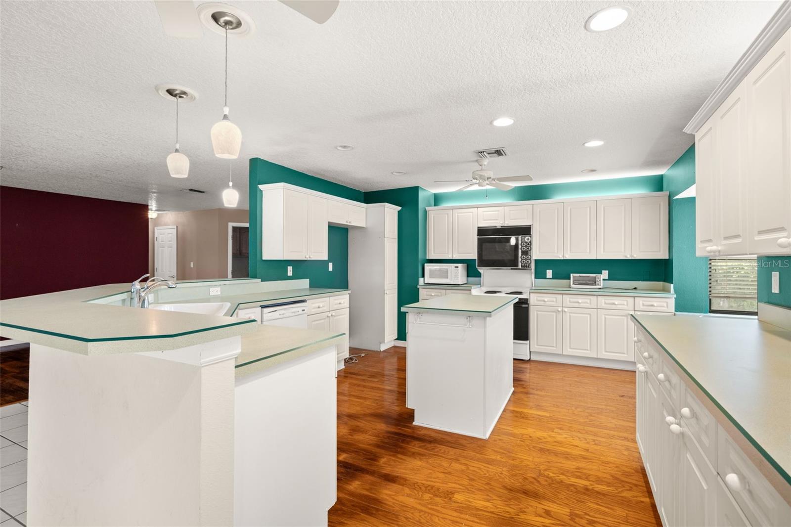 18132 OAKDALE RD, ODESSA, FL, 33556