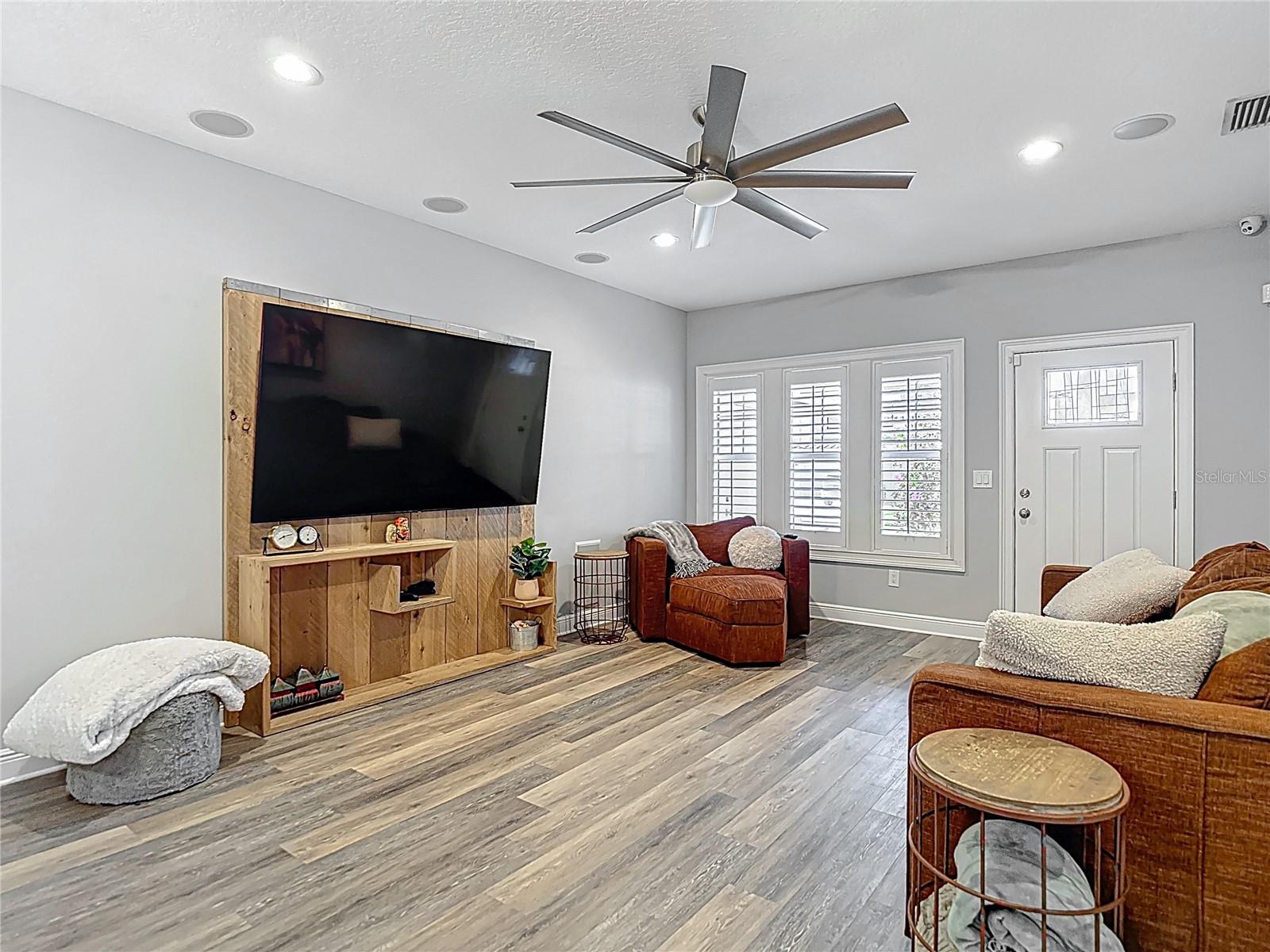 917 W ALFRED ST, TAMPA, FL, 33603