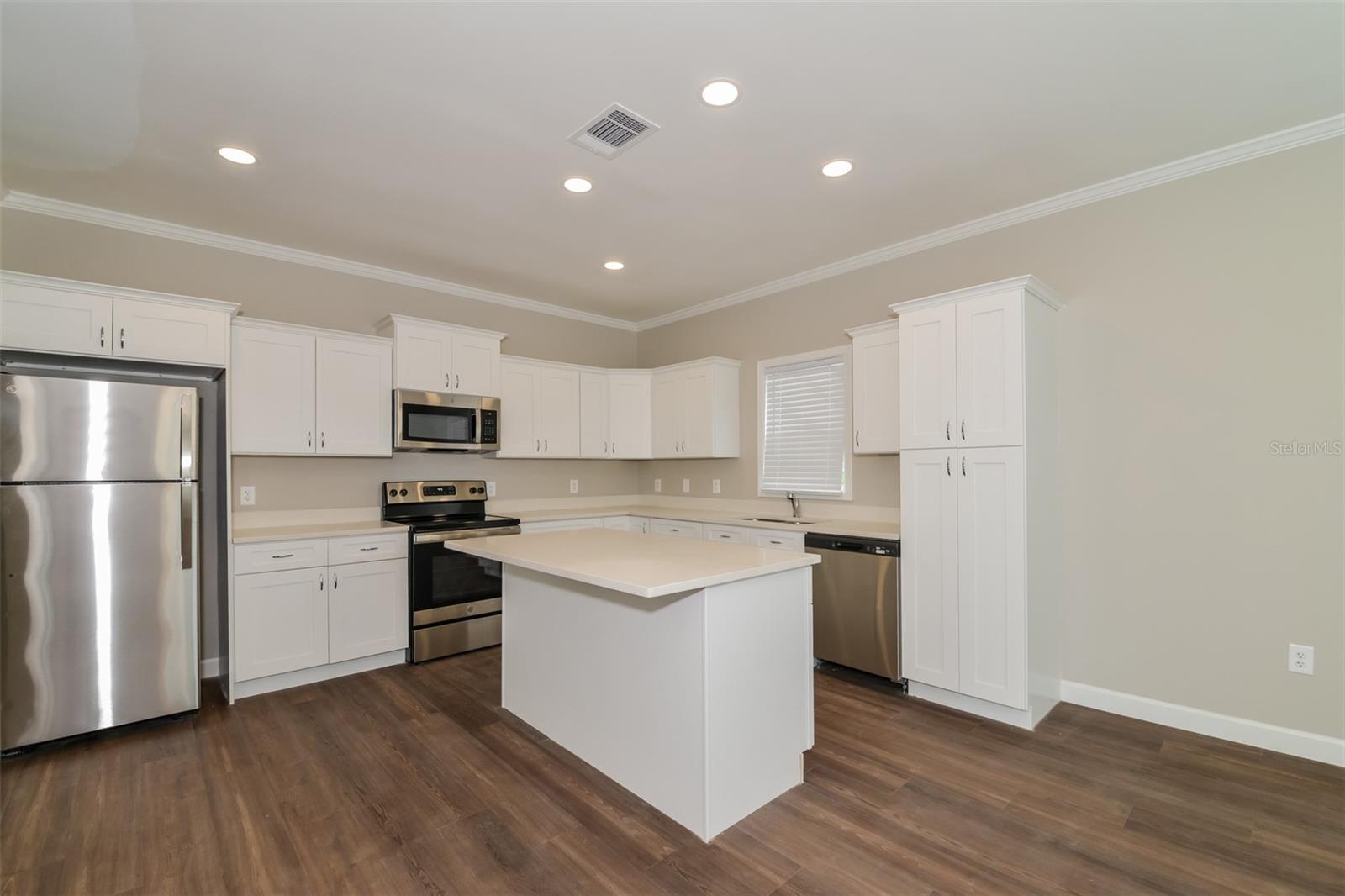 2647 19TH ST, SARASOTA, FL, 34234