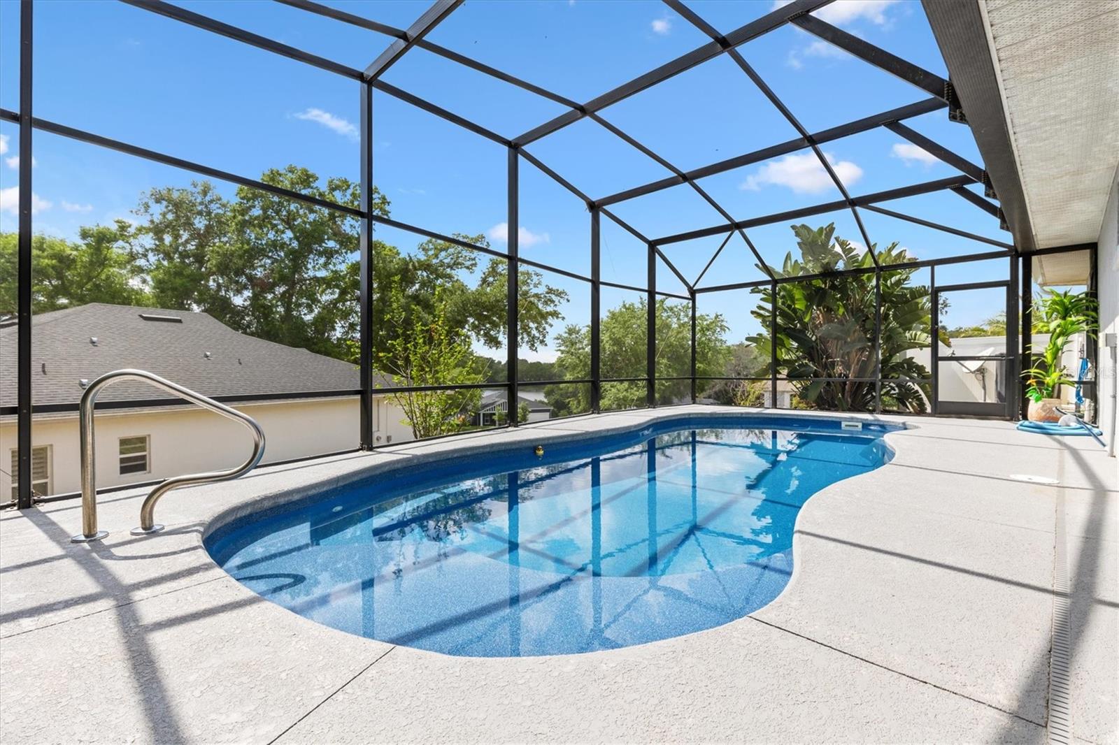 210 FOREST PARK LN, LADY LAKE, FL, 32159