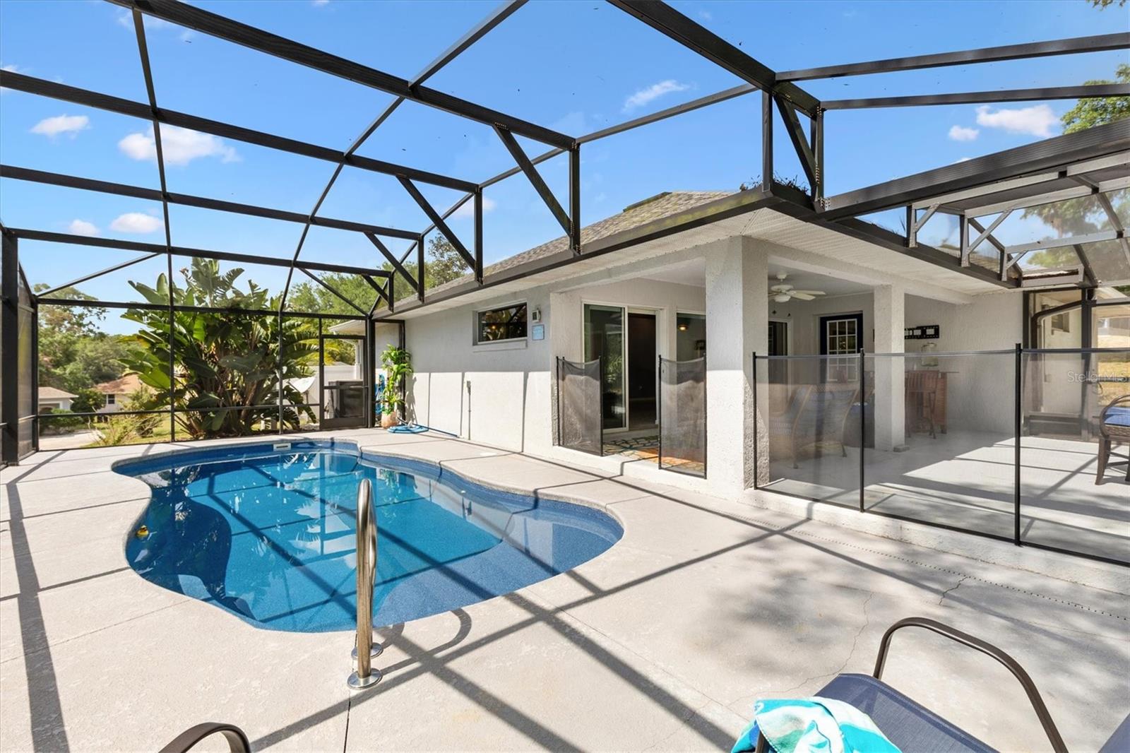 210 FOREST PARK LN, LADY LAKE, FL, 32159