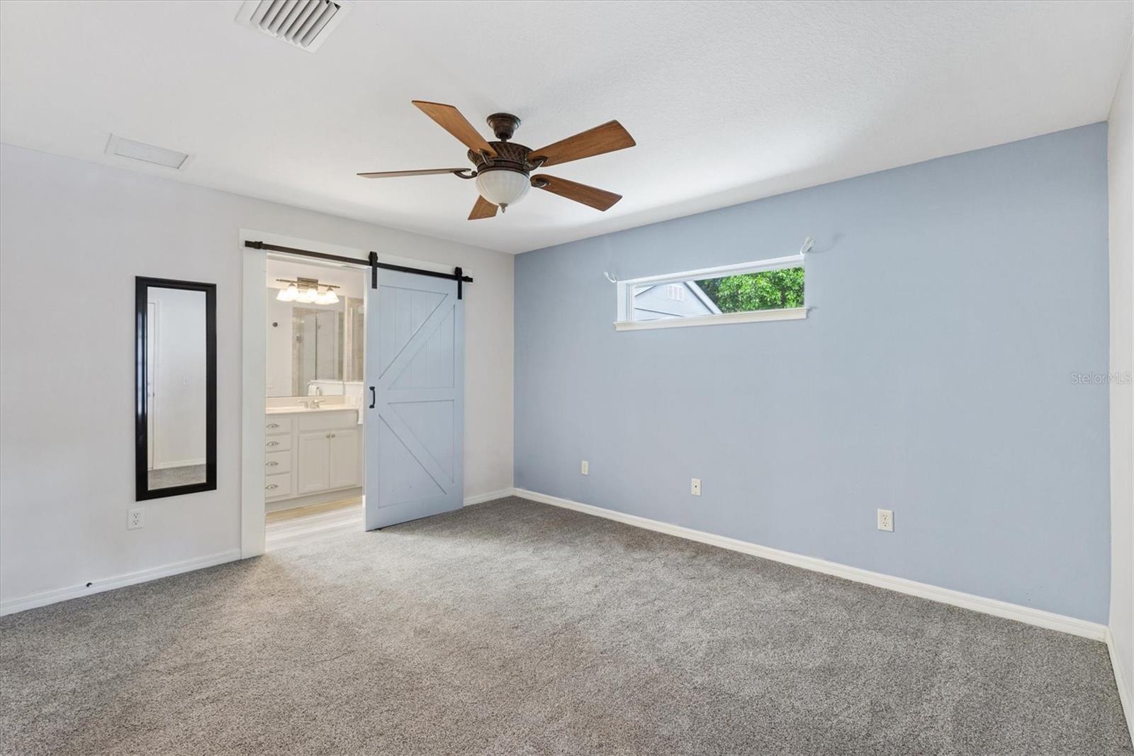 210 FOREST PARK LN, LADY LAKE, FL, 32159