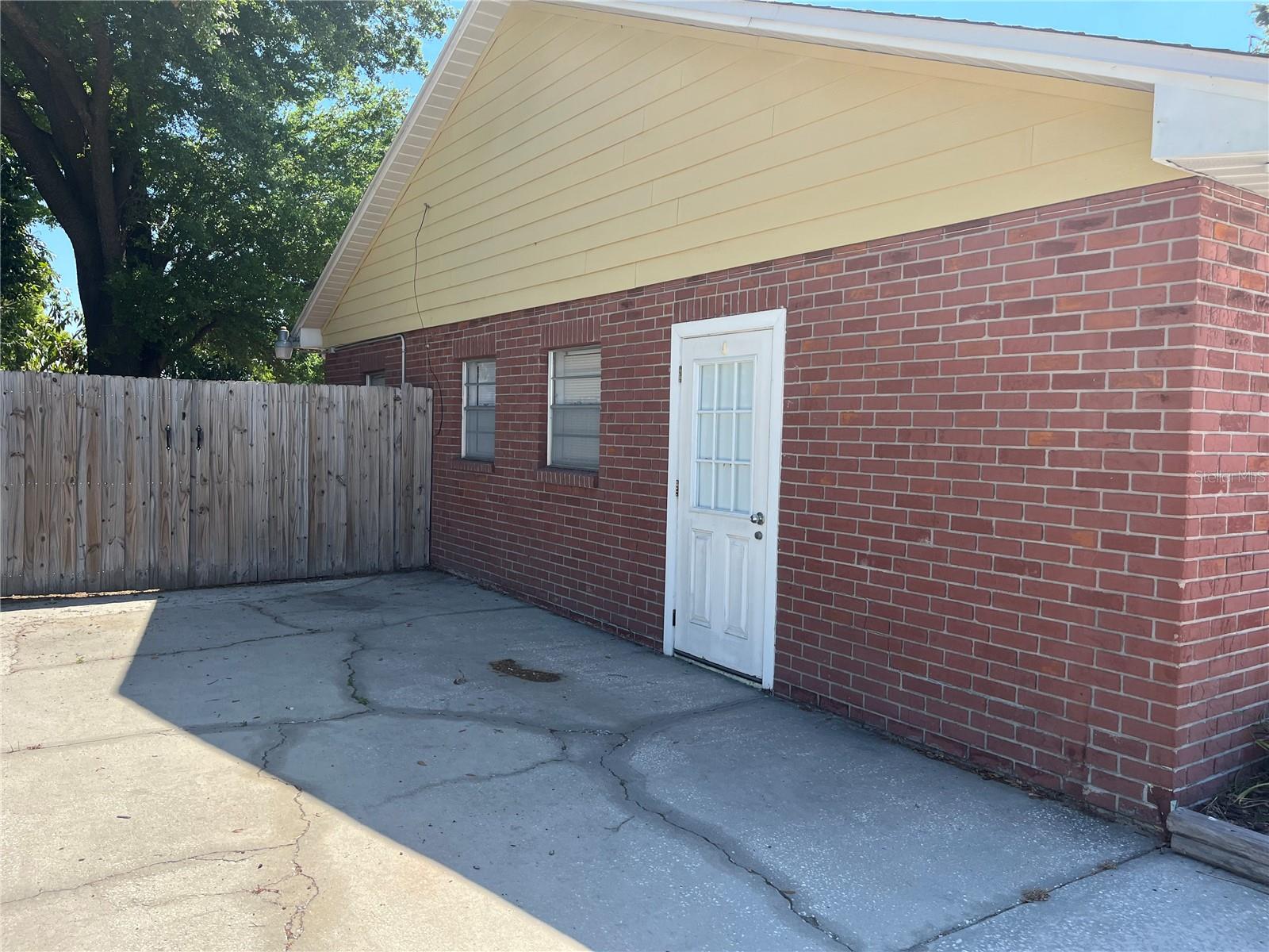 7311 N ARMENIA AVE, TAMPA, FL, 33604