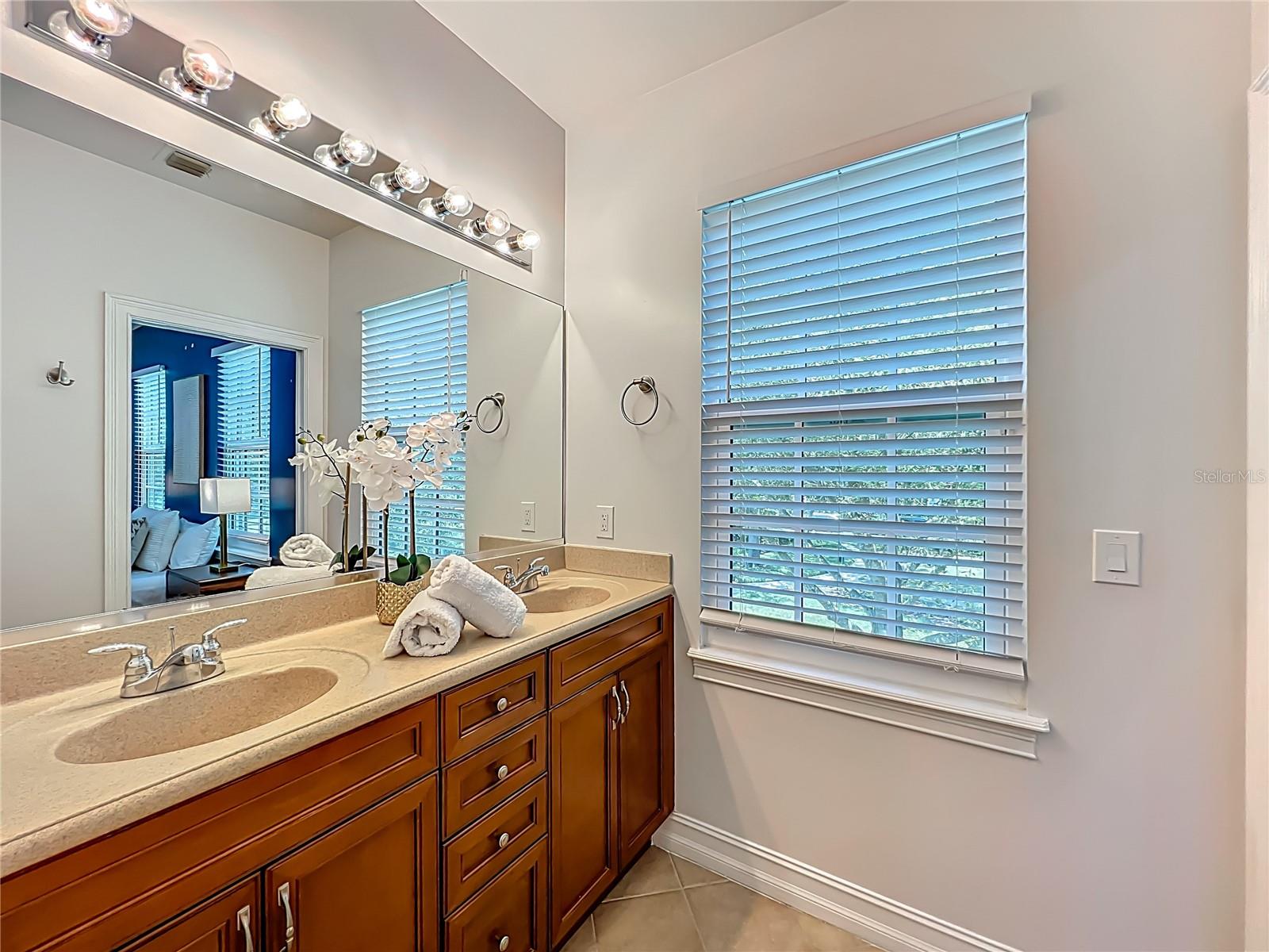 2240 OSPREY AVE, ORLANDO, FL, 32814