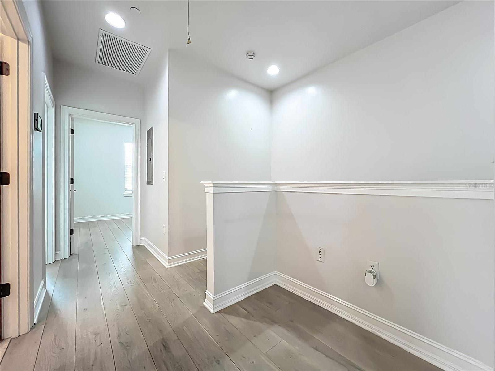2240 OSPREY AVE, ORLANDO, FL, 32814