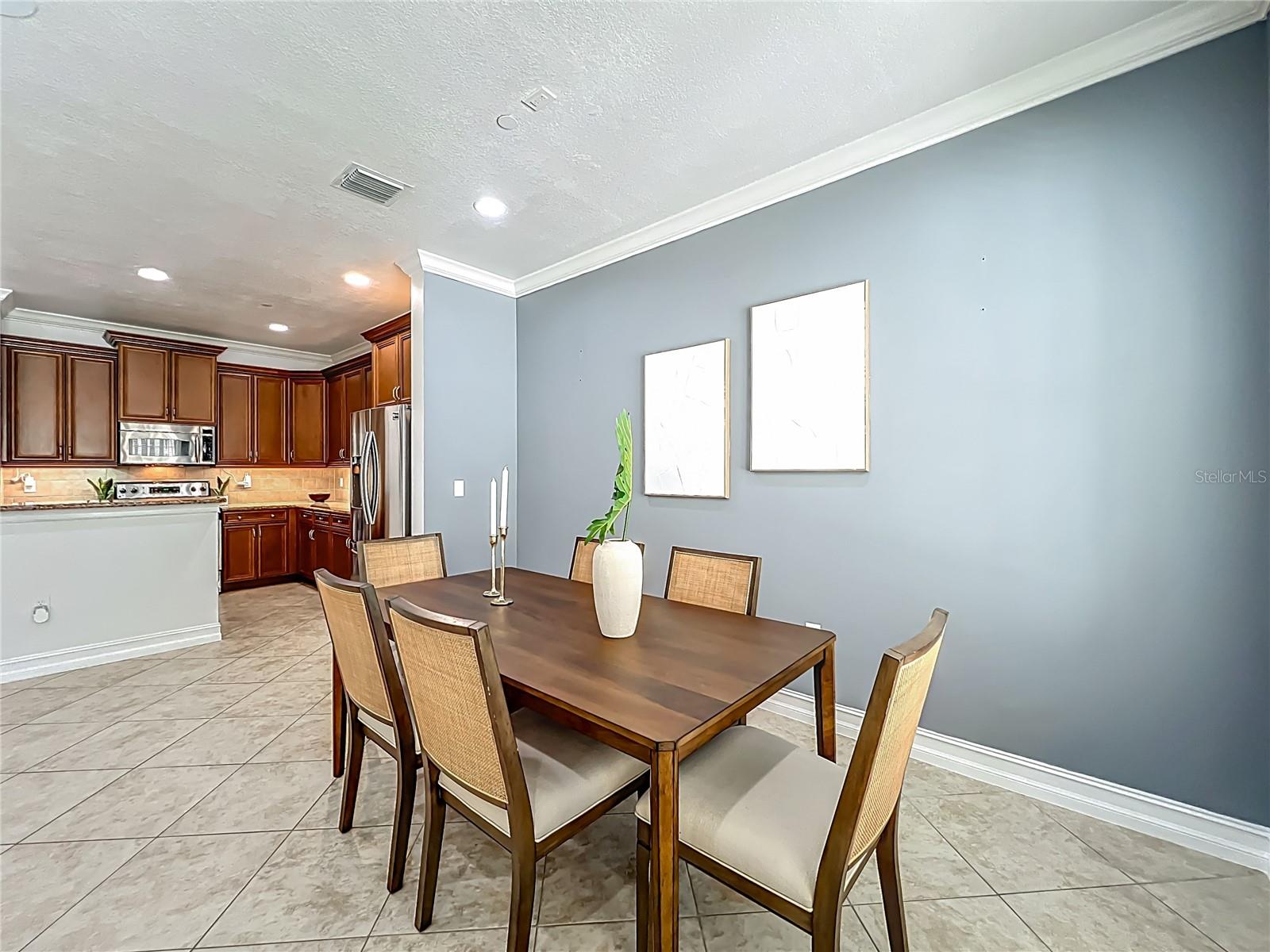 2240 OSPREY AVE, ORLANDO, FL, 32814