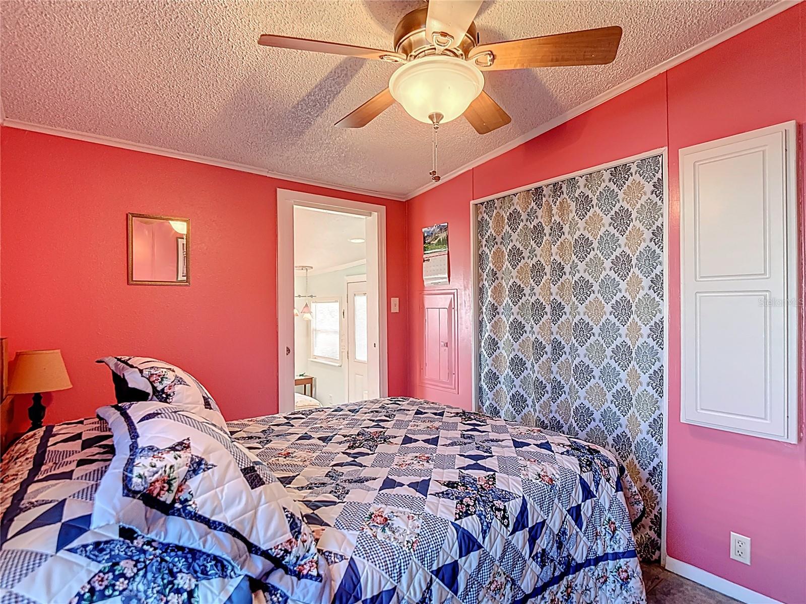 10033 WELLINGTON AVE, DADE CITY, FL, 33525