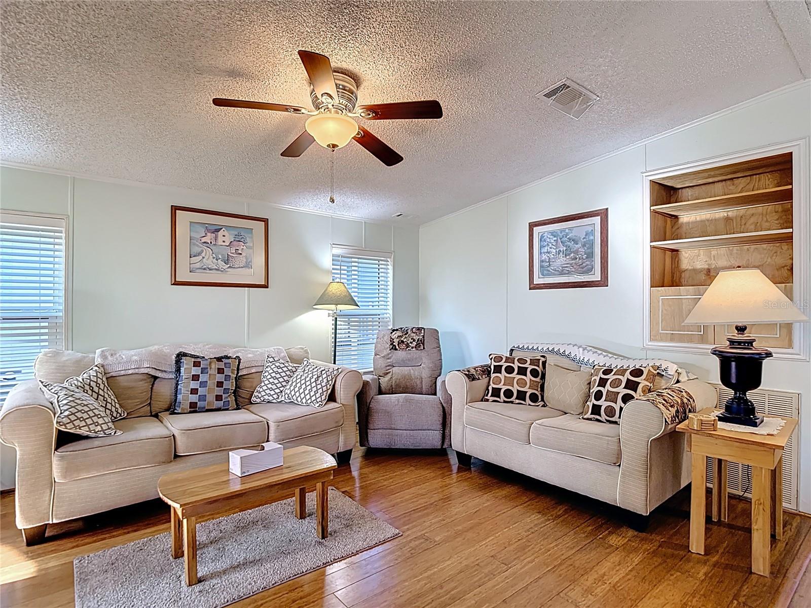 10033 WELLINGTON AVE, DADE CITY, FL, 33525