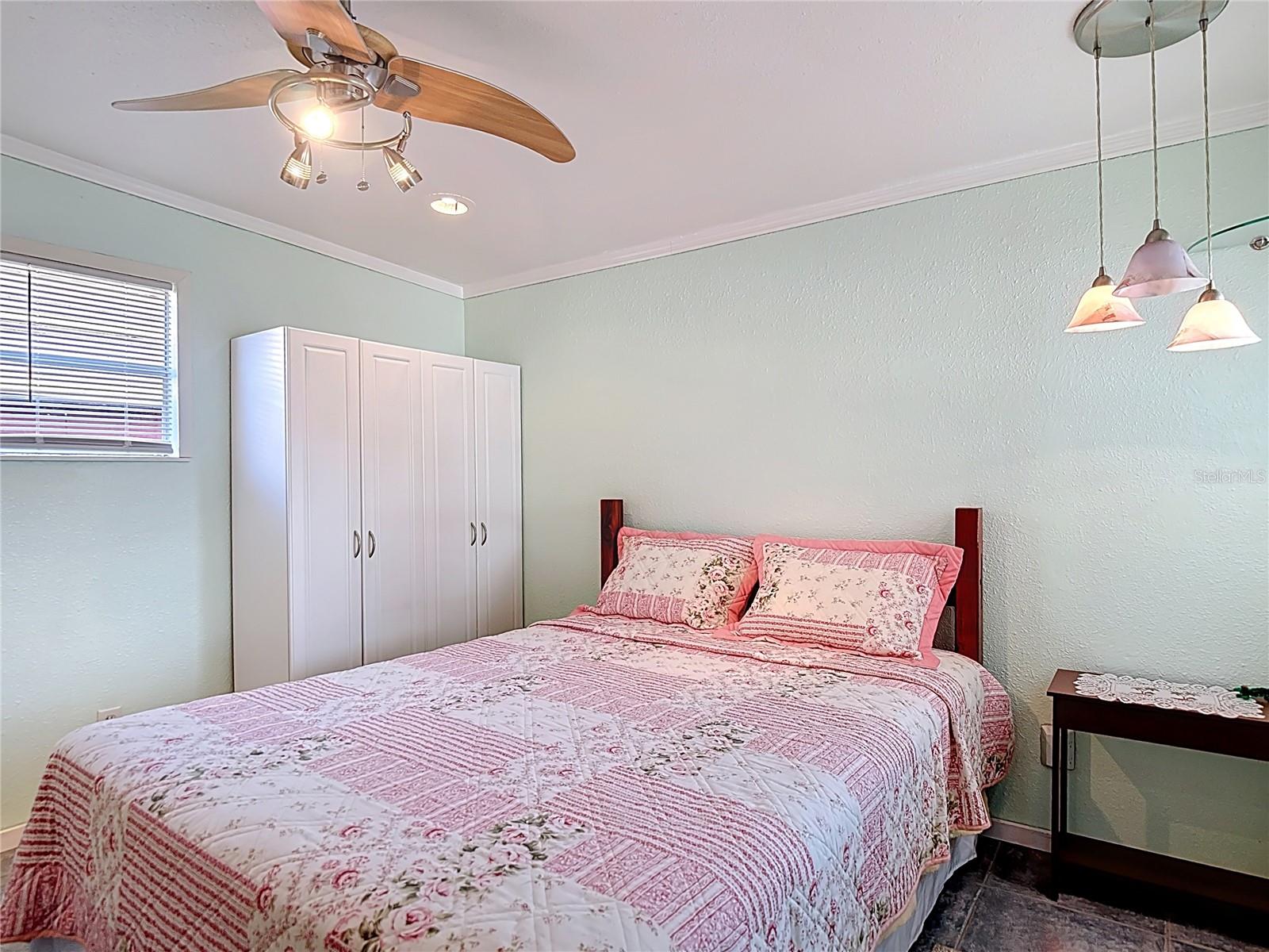 10033 WELLINGTON AVE, DADE CITY, FL, 33525