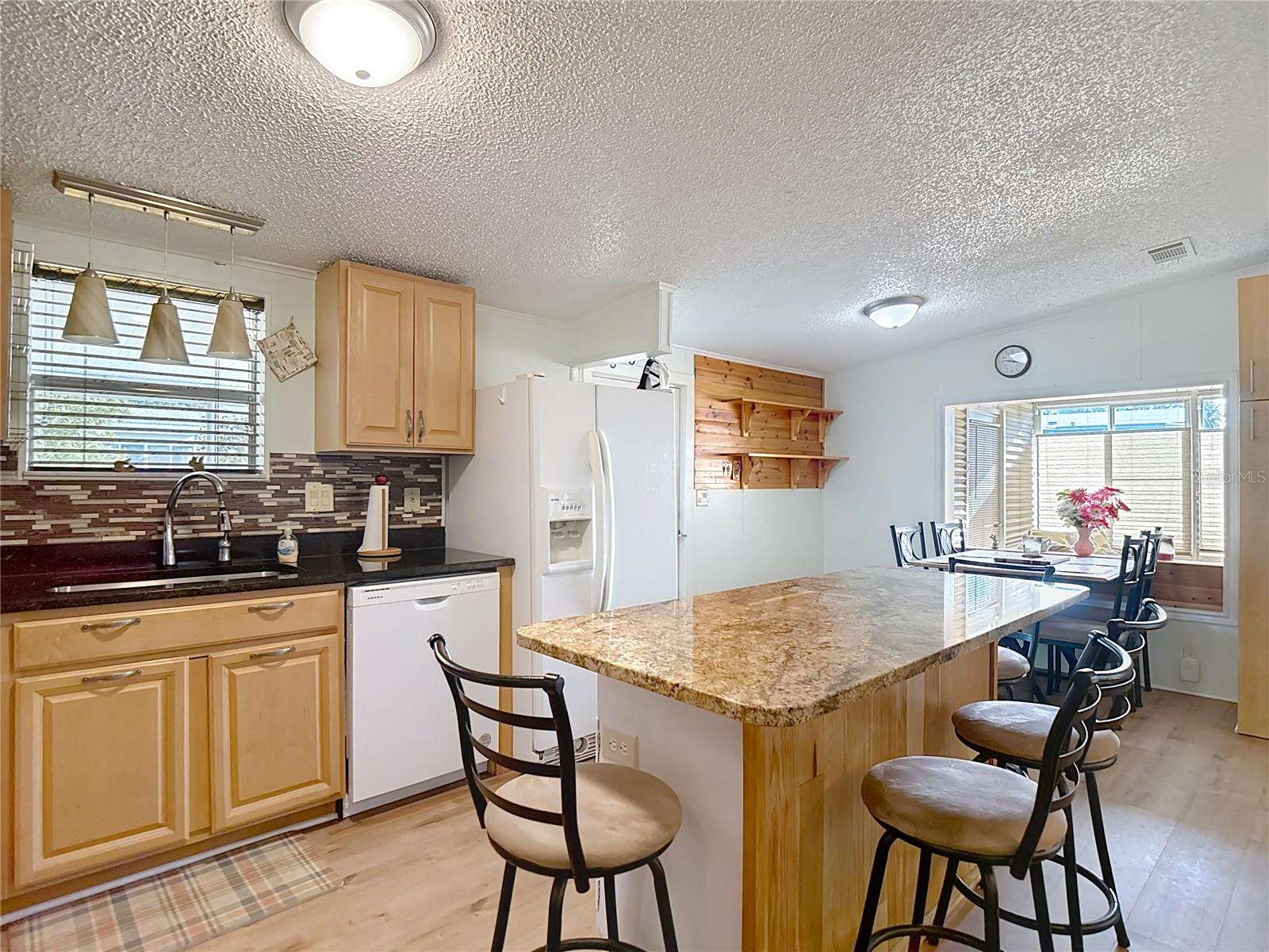 10033 WELLINGTON AVE, DADE CITY, FL, 33525