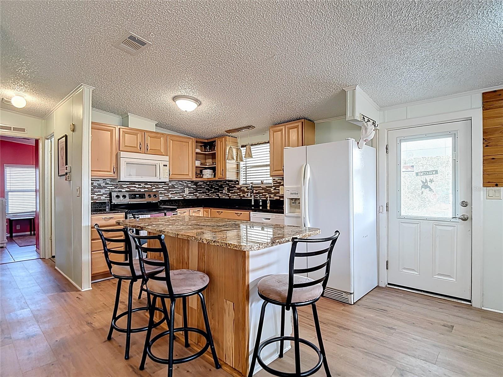 10033 WELLINGTON AVE, DADE CITY, FL, 33525
