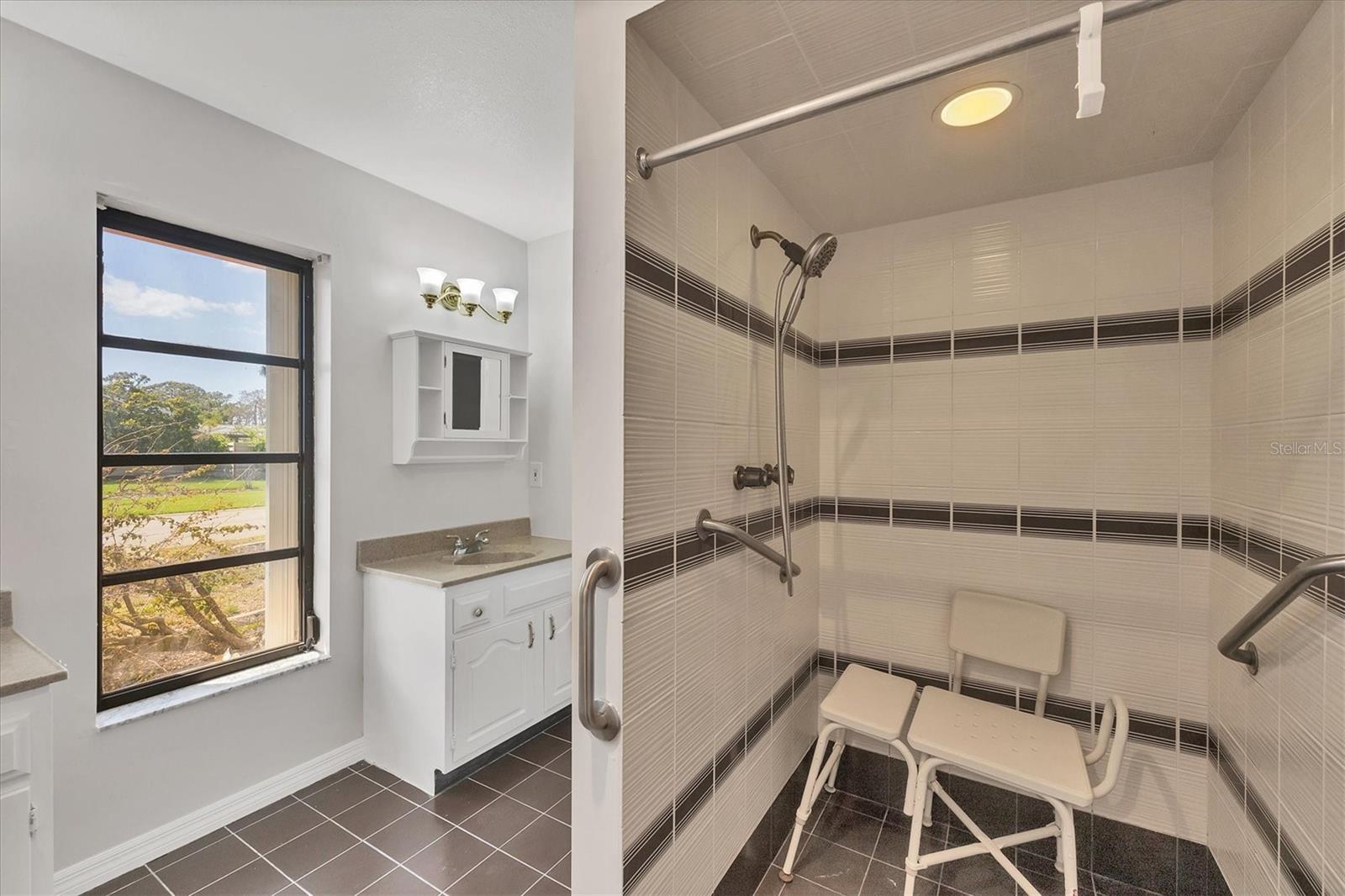 1335 PINEBROOK WAY, VENICE, FL, 34285