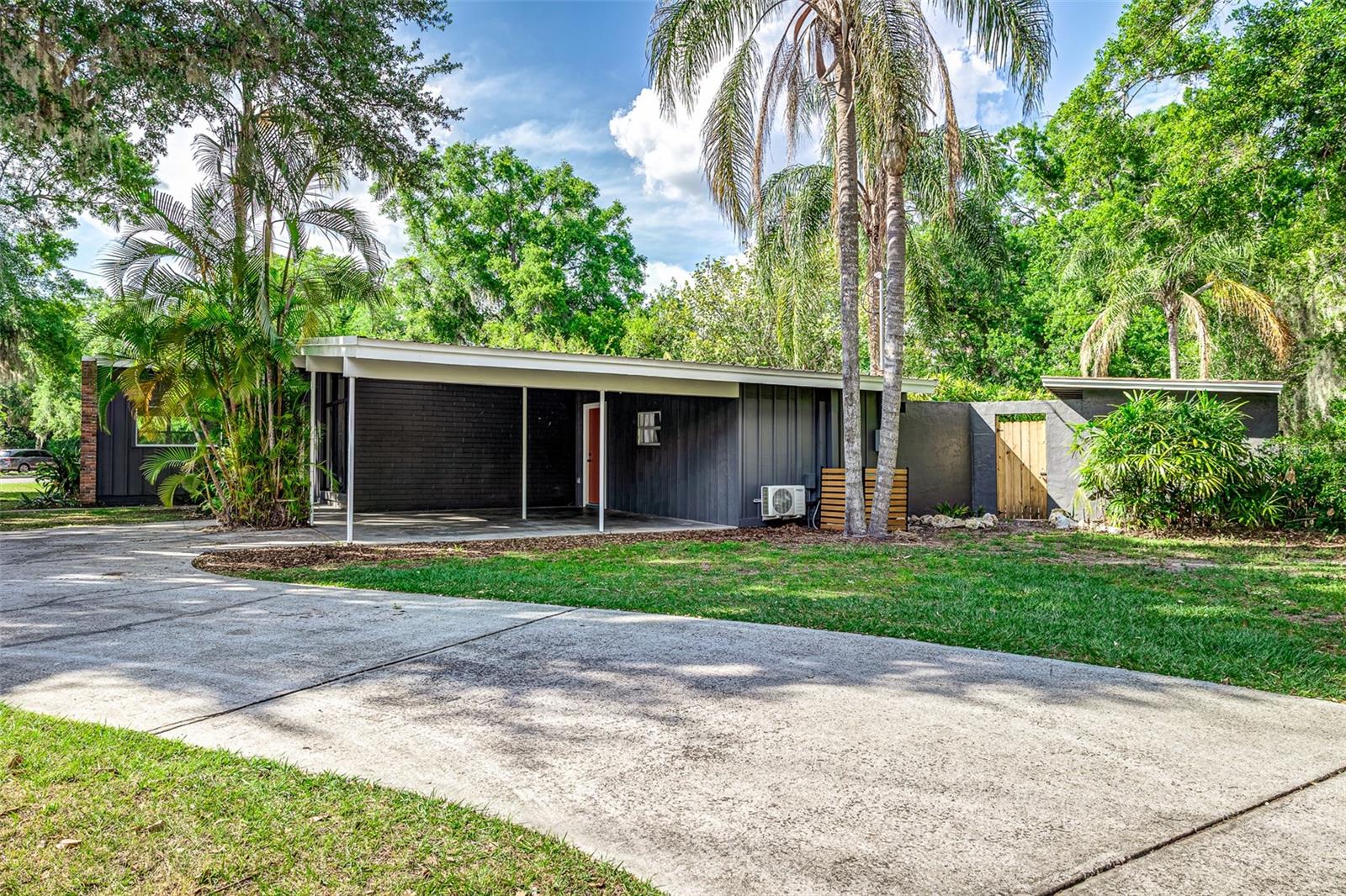 1604 SYLVESTER RD, LAKELAND, FL, 33803