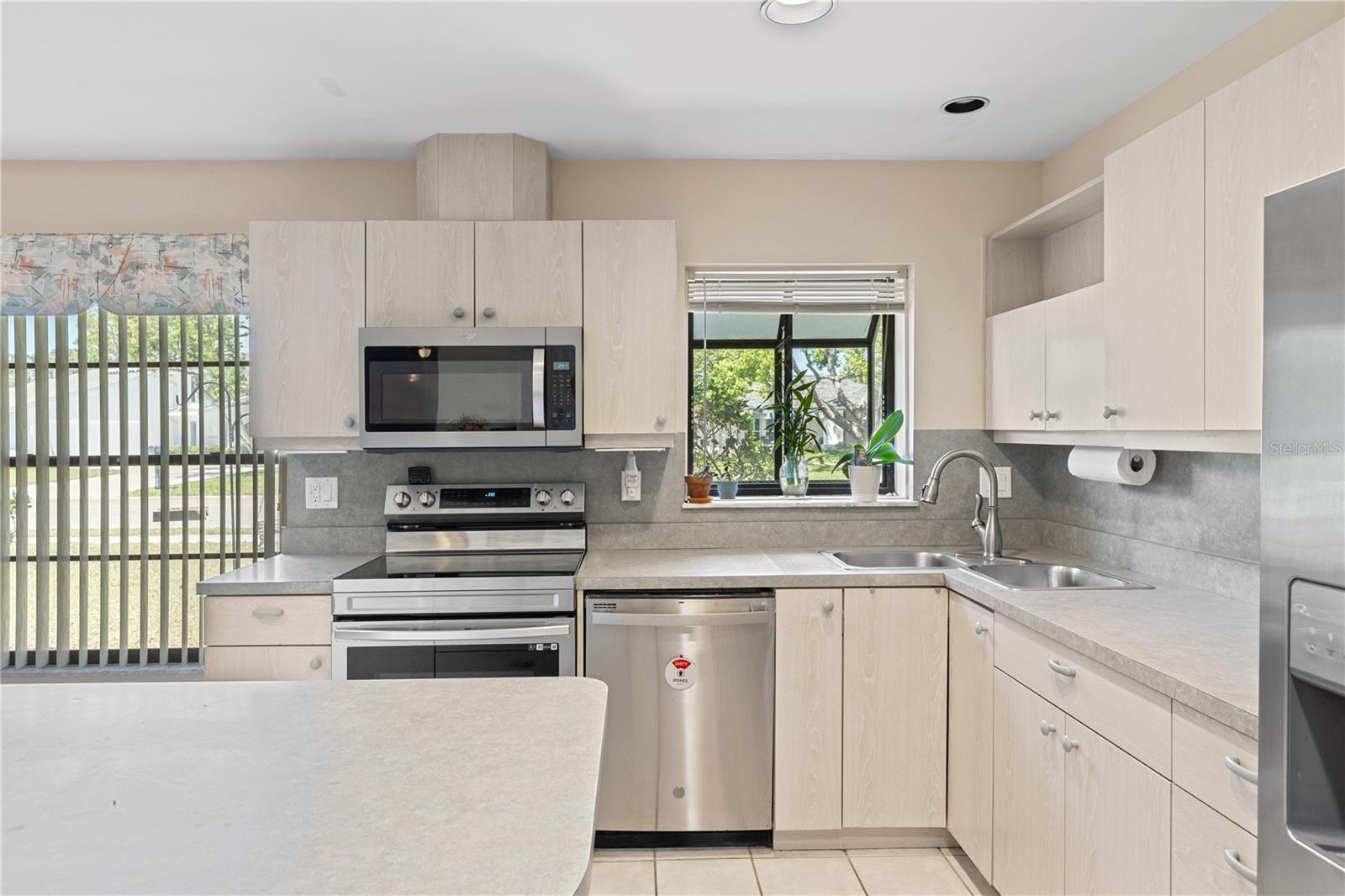 1912 DEANCROFT RD, SARASOTA, FL, 34235