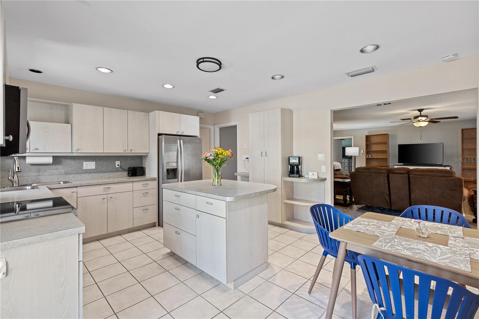 1912 DEANCROFT RD, SARASOTA, FL, 34235