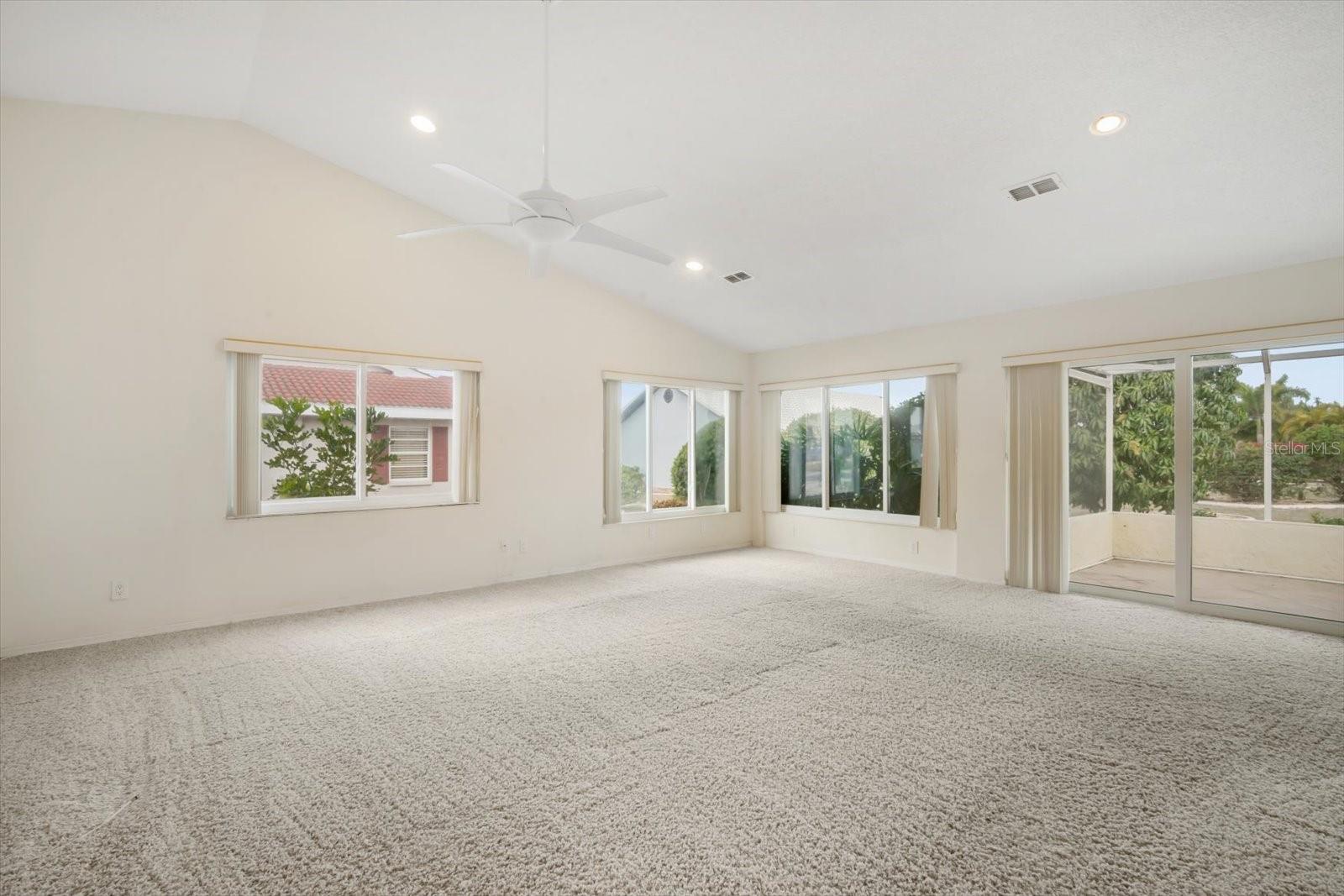 1805 GRANVILLE LN, SUN CITY CENTER, FL, 33573