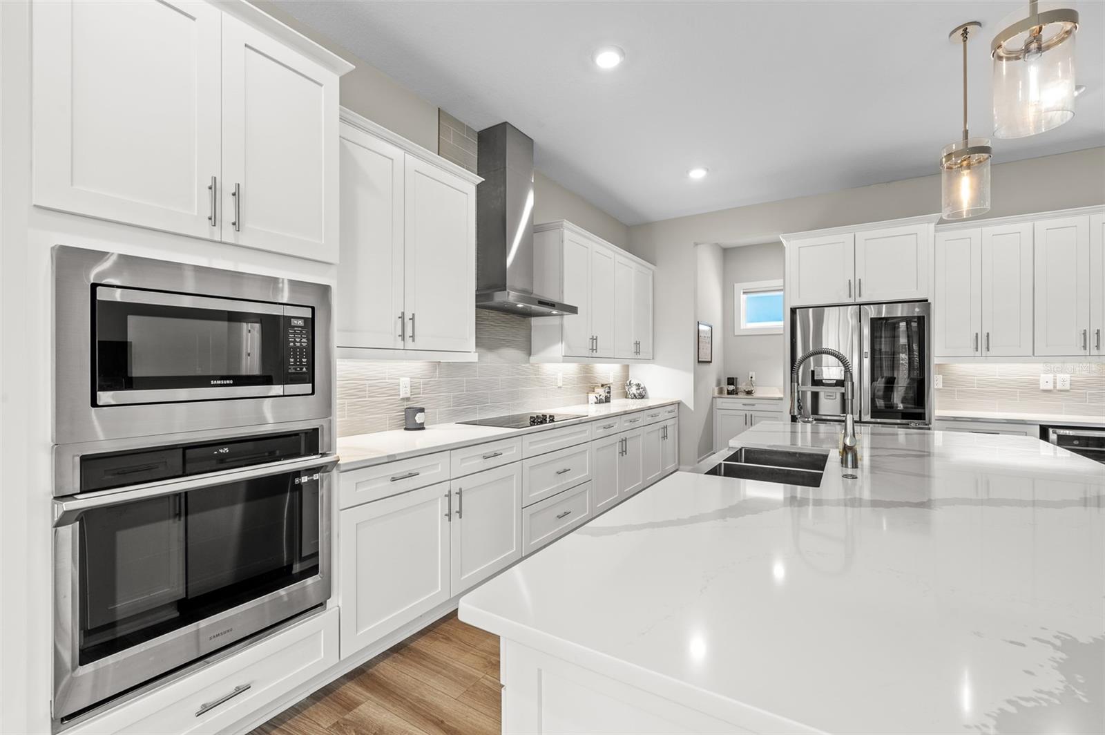 8580 IVY STARK BLVD, WESLEY CHAPEL, FL, 33545