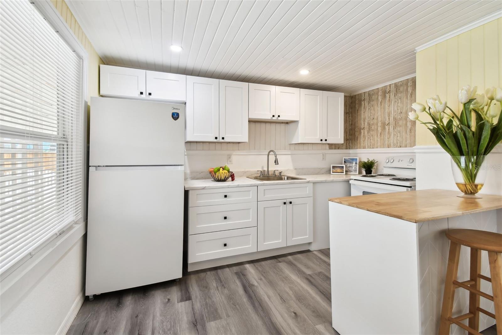 13320 2ND ST E, MADEIRA BEACH, FL, 33708