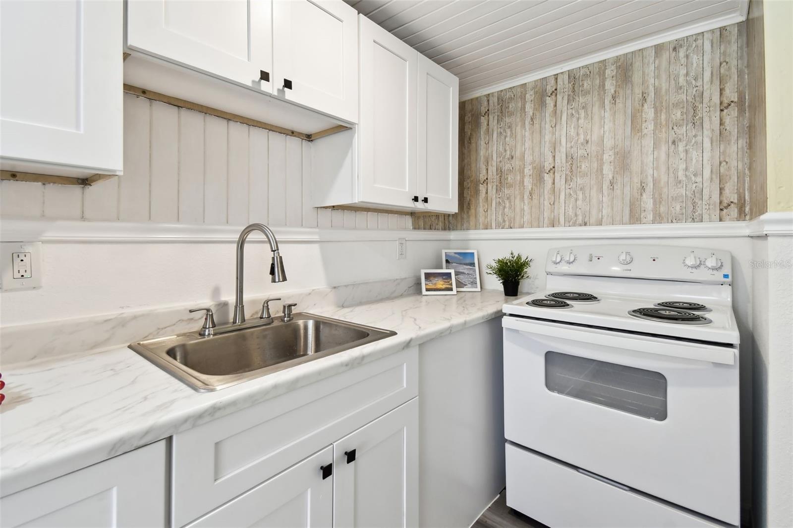 13320 2ND ST E, MADEIRA BEACH, FL, 33708